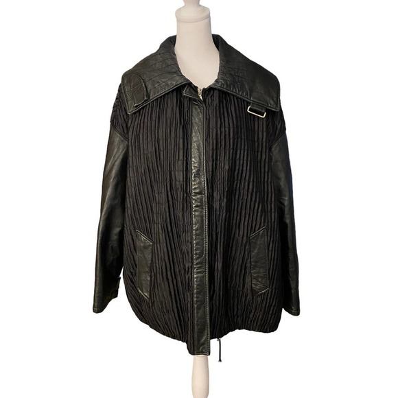 Artico Black Full Zip Spread Collar Peacock Royal Leather Jacket Womens Size 44 - Picture 3 of 10